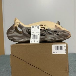 Yeezy foam runner size 10